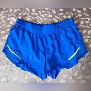 Lululemon blue hotty hot low rise 2.5”